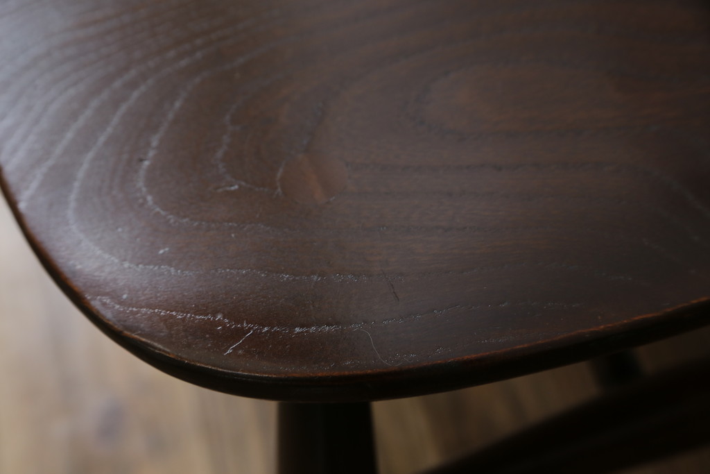 イギリスビンテージ　ERCOL(アーコール)　上品な佇まいのシスルバックチェア4脚セット(ダイニングチェア、椅子、イス、板座チェア、ウィンザーチェア、ウインザーチェア、ヴィンテージ、英国)(R-065625)