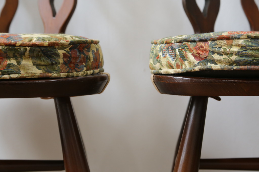 イギリスビンテージ　ERCOL(アーコール)　上品な佇まいのシスルバックチェア4脚セット(ダイニングチェア、椅子、イス、板座チェア、ウィンザーチェア、ウインザーチェア、ヴィンテージ、英国)(R-065625)