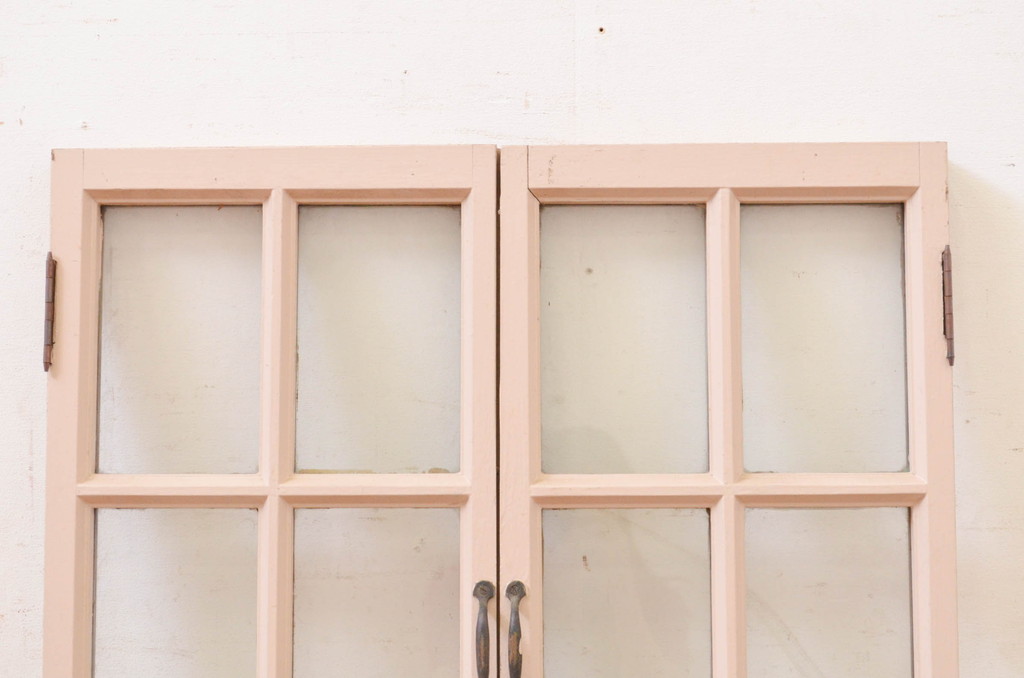 アンティーク建具　ペイント仕上げ限定　タモ材　レトロな空間づくりにおすすめの両開き窓1対2枚セット(ガラス窓、ガラス戸、ガラス扉)(R-070998)