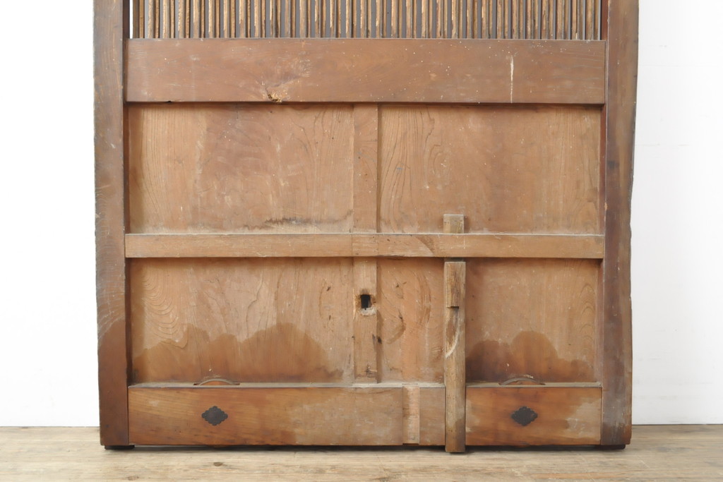 和製アンティーク　総ケヤキ材(欅)　古き時代の味わいが魅力的な格子蔵戸1枚(玄関戸、引き戸、建具)(R-055041)