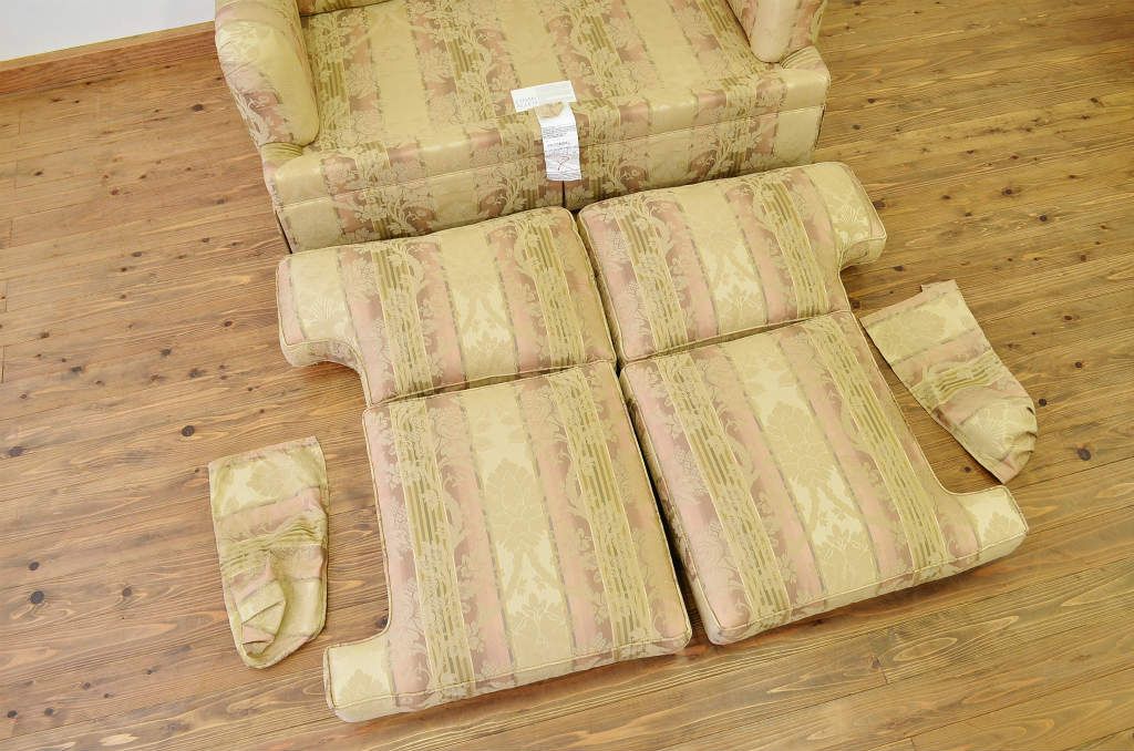 中古　イーセンアーレンラブソファ　美品