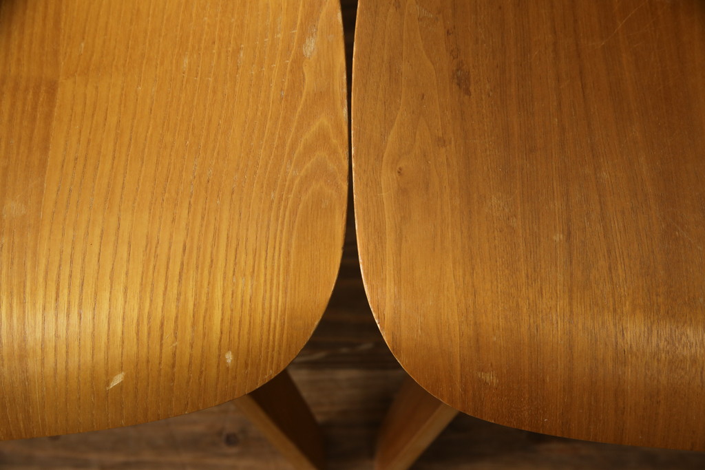 中古　Herman Miller(ハーマンミラー)　Eames「DCW」(Dining Chair Wood Base)　Charles&Ray Eames(チャールズ&レイ イームズ)　イームズプライウッドチェア4脚セット(板座チェア、ダイニングチェア、イス、椅子)(R-078904)