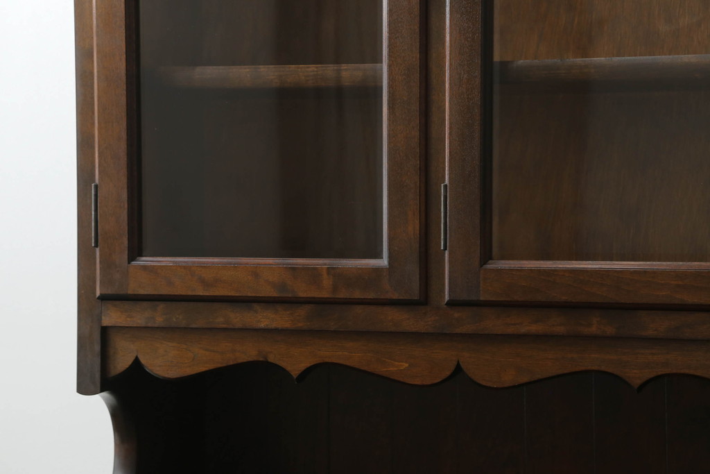 中古　美品　松本民芸家具　シックなデザインが魅力のカップボード(食器棚、キャビネット、収納棚、戸棚、飾り棚)(R-070801)
