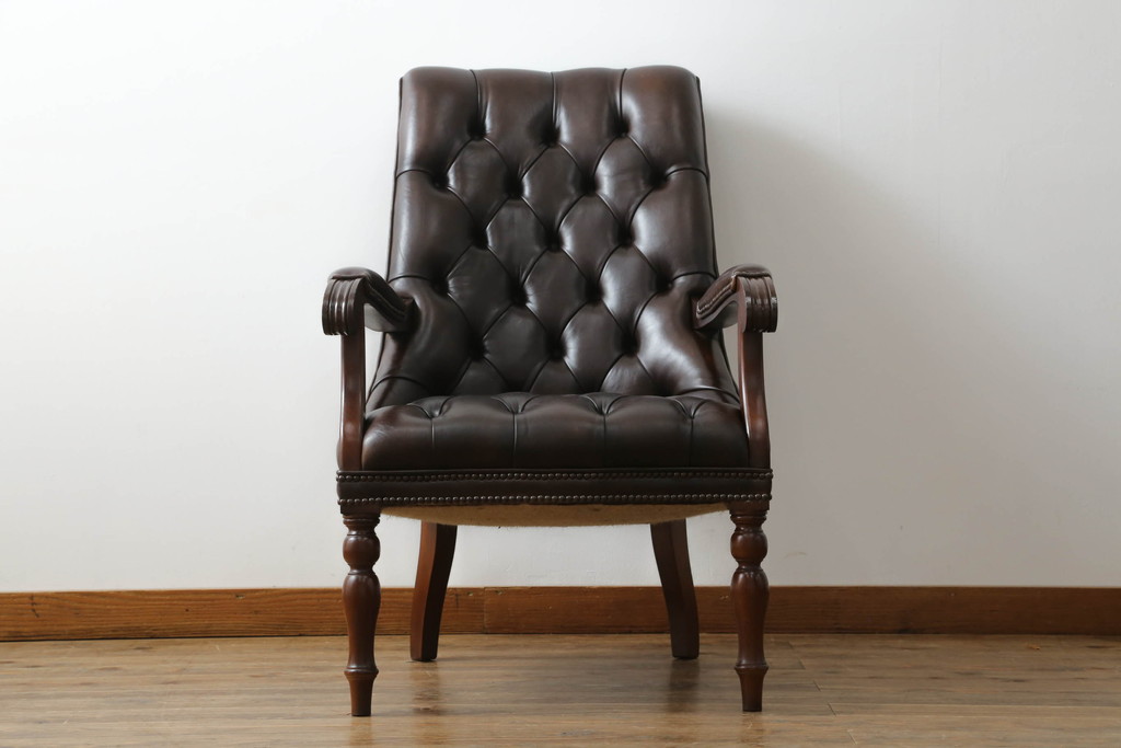 中古　美品　イギリス　Lloyd's Antiques(ロイズ・アンティークス)取り扱い　Carlton Chair(カールトンチェア)　上品でクラシカルな佇まいが魅力のアームチェア(サロンチェア、椅子、イス、英国)(R-065871)