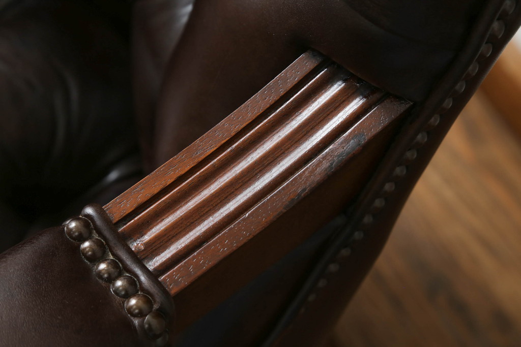 中古　美品　イギリス　Lloyd's Antiques(ロイズ・アンティークス)取り扱い　Carlton Chair(カールトンチェア)　上品でクラシカルな佇まいが魅力のアームチェア(サロンチェア、椅子、イス、英国)(R-065871)