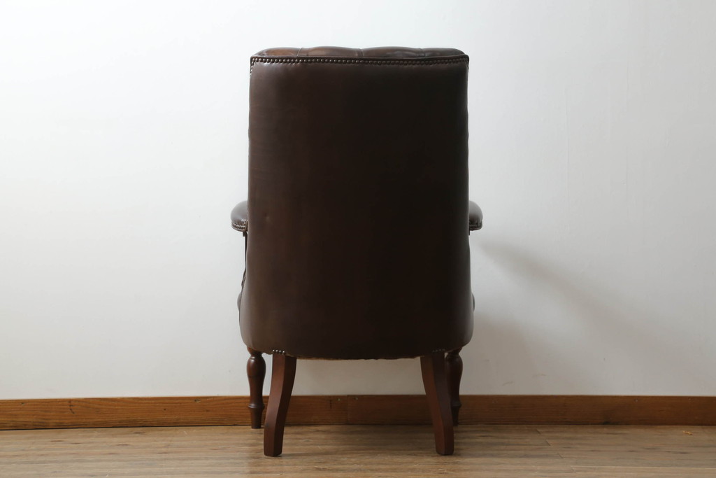 中古　美品　イギリス　Lloyd's Antiques(ロイズ・アンティークス)取り扱い　Carlton Chair(カールトンチェア)　上品でクラシカルな佇まいが魅力のアームチェア(サロンチェア、椅子、イス、英国)(R-065871)