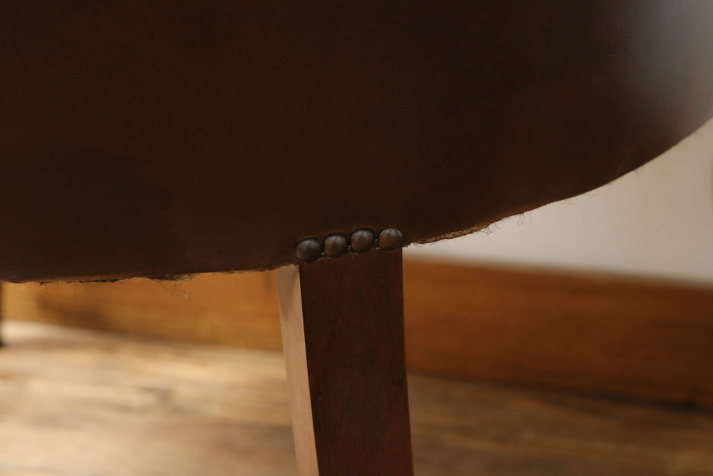 中古　美品　イギリス　Lloyd's Antiques(ロイズ・アンティークス)取り扱い　Carlton Chair(カールトンチェア)　上品でクラシカルな佇まいが魅力のアームチェア(サロンチェア、椅子、イス、英国)(R-065871)