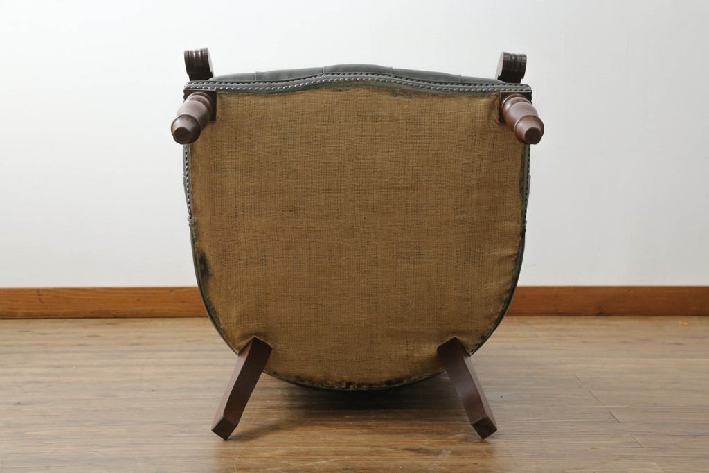 中古　イギリス　Lloyd's Antiques(ロイズ・アンティークス)取り扱い　Carlton Chair　レザー　置くだけでも絵になるクラシカルなカールトンチェア(アームチェア、一人掛けソファ、サロンチェア、英国)(R-066182)