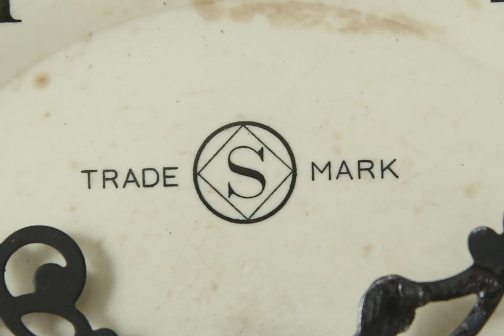 和製アンティーク　精工舎(SEIKOSHA、セイコー)　TRADE(S)MARK　落ち着いた色味と装飾がクラシカルな雰囲気を醸し出す振り子時計(柱時計、古時計、掛け時計)(R-078921)