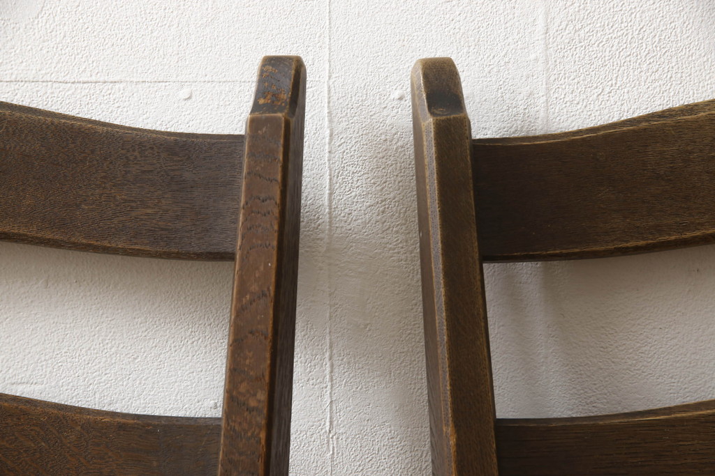中古　美品　永田良介商店　神戸洋家具　落ち着きのあるシックな佇まいが魅力のラダー型食堂椅子2脚セット(ダイニングチェア、ラダーバックチェア、ワークチェア、板座チェア、椅子、イス)(R-065702)