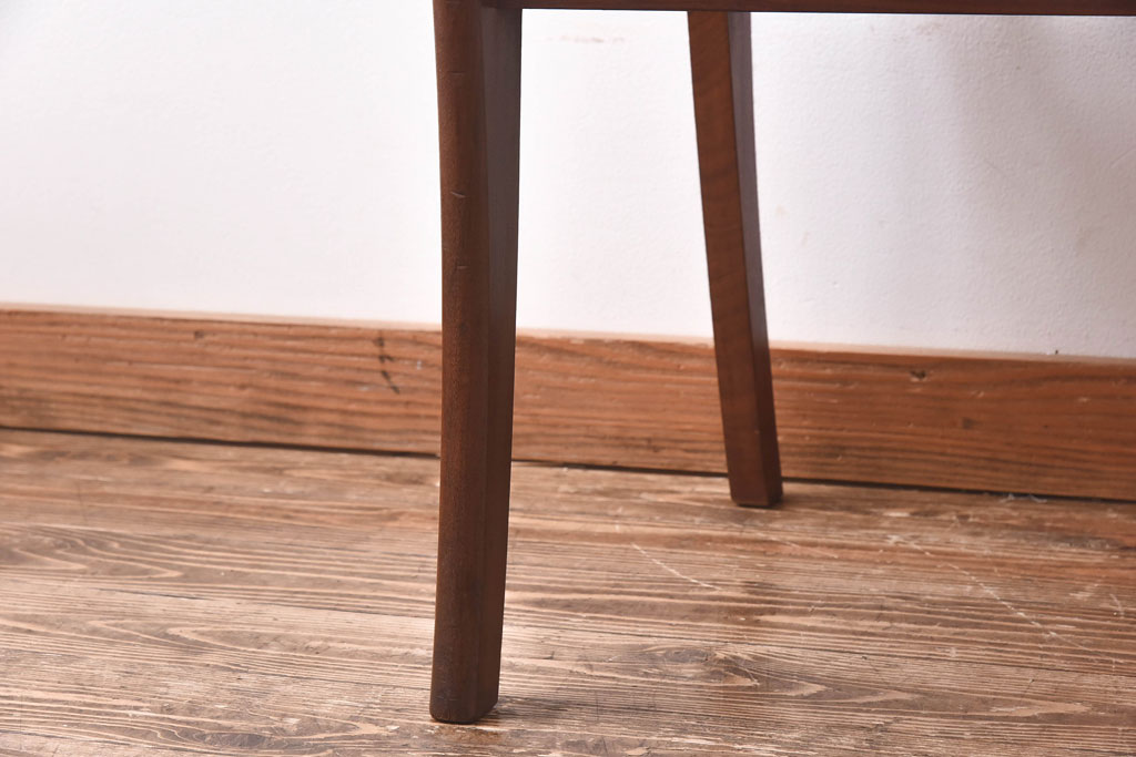 アンティーク家具　北欧・デンマーク　ボタン付きの黒のレザーが格好いいチェア(ダイニングチェア、椅子)(1)