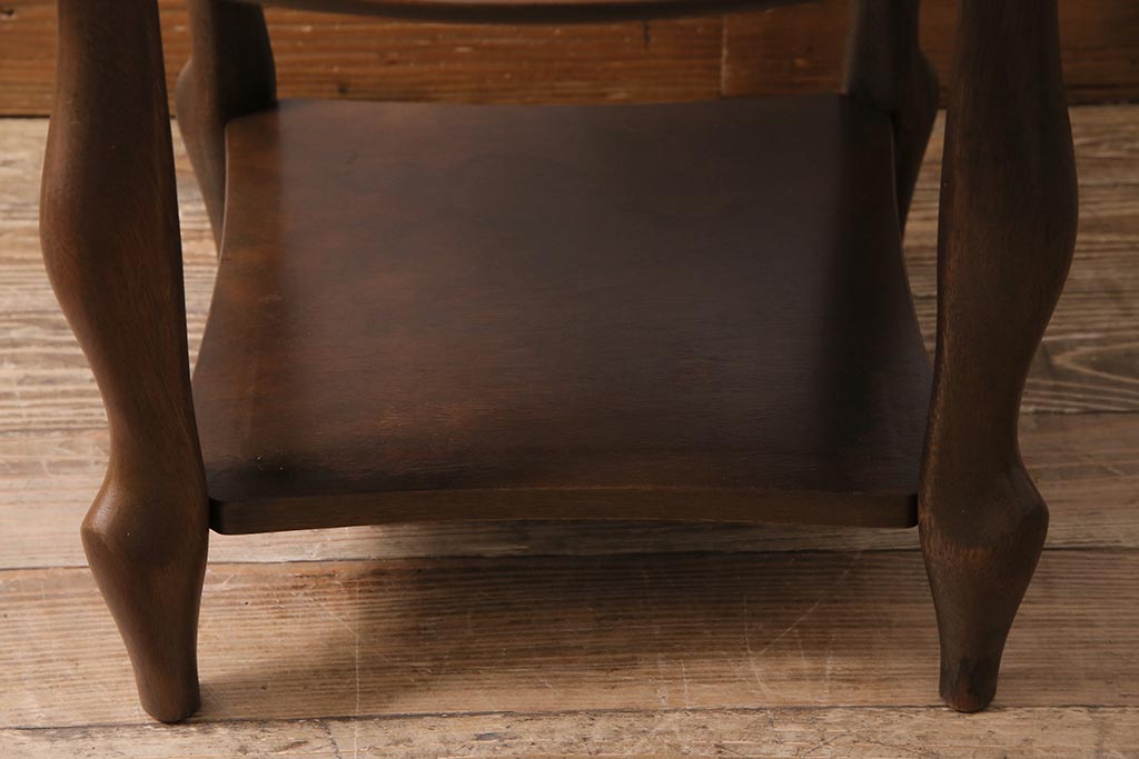 ビンテージ家具　オールドマルニ　maruni(マルニ木工)　棚付き　アンティーク家具とも馴染む木製のサイドテーブル(コーヒーテーブル)(R-043715)