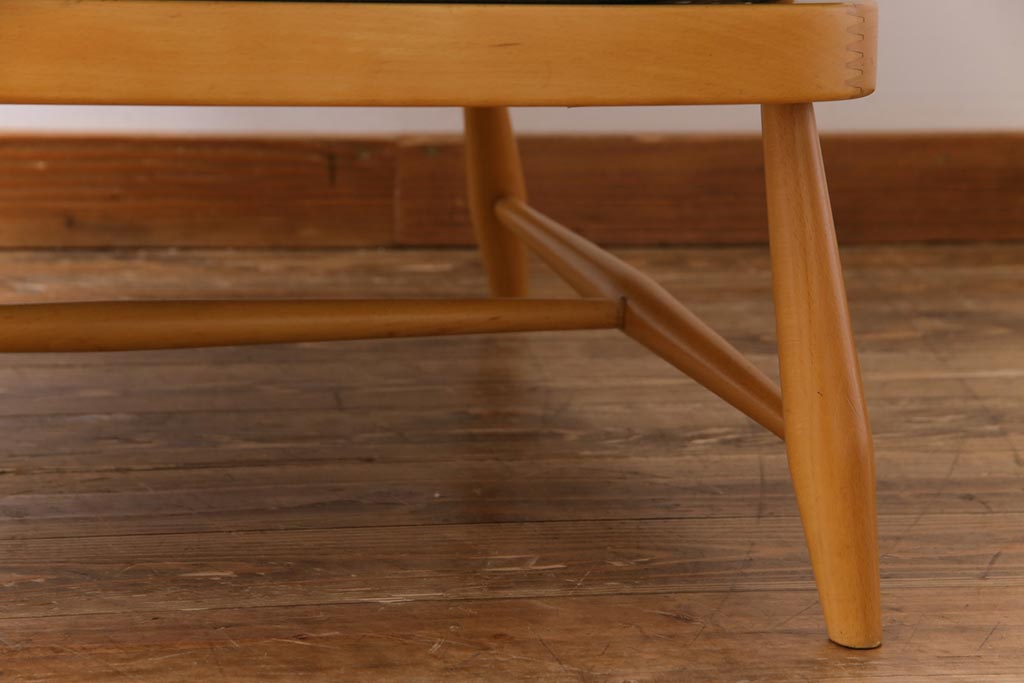 ヴィンテージ家具　イギリスビンテージ　ERCOL(アーコール)　ジュビリー(Jubilee)　グリーンのファブリックが優しげな一人掛けソファ(2)