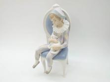 スペイン　リヤドロ　LLADRO　若い道化師　淡い色味が可愛らしいフィギュリン(ピエロ、猫、ねこ、ネコ、男の子、陶器人形、置物、オブジェ)(R-073768)