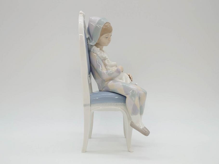 スペイン　リヤドロ　LLADRO　若い道化師　淡い色味が可愛らしいフィギュリン(ピエロ、猫、ねこ、ネコ、男の子、陶器人形、置物、オブジェ)(R-073768)