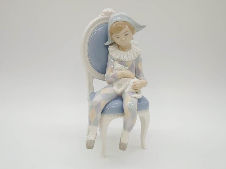 スペイン　リヤドロ　LLADRO　若い道化師　淡い色味が可愛らしいフィギュリン(ピエロ、猫、ねこ、ネコ、男の子、陶器人形、置物、オブジェ)(R-073768)