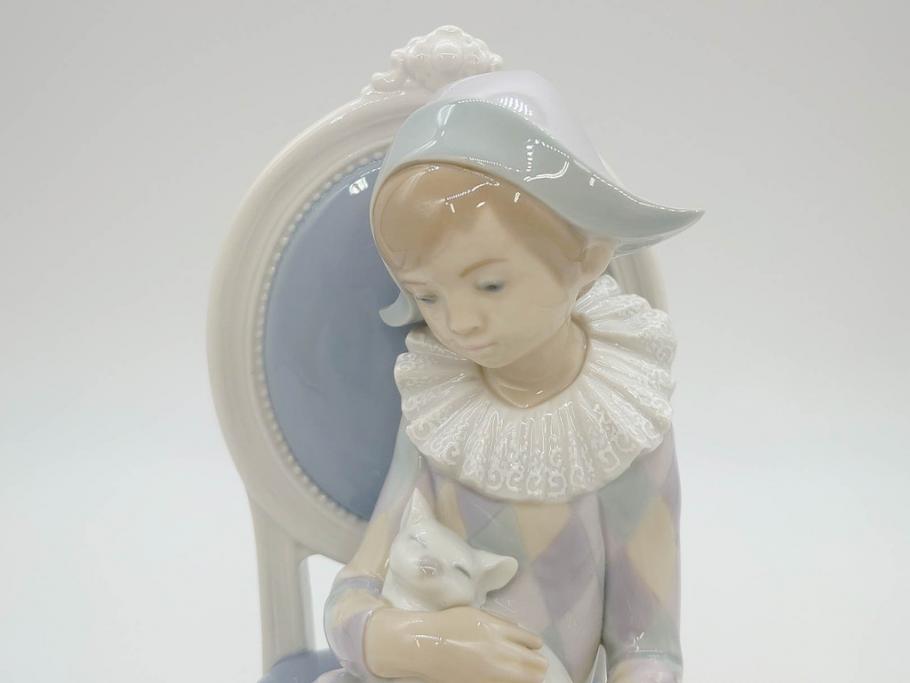 スペイン　リヤドロ　LLADRO　若い道化師　淡い色味が可愛らしいフィギュリン(ピエロ、猫、ねこ、ネコ、男の子、陶器人形、置物、オブジェ)(R-073768)