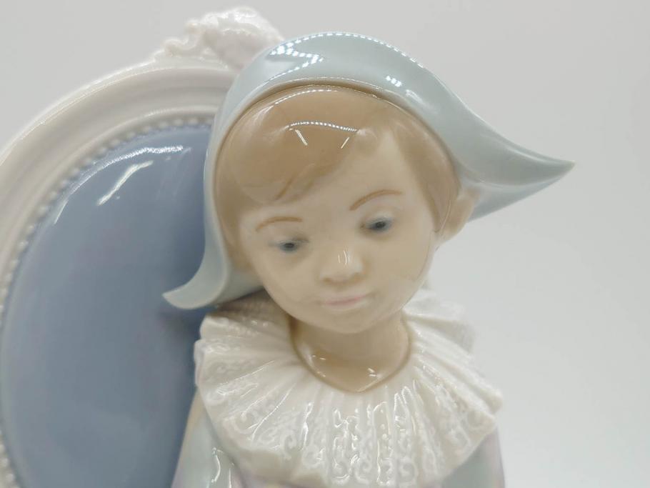 スペイン　リヤドロ　LLADRO　若い道化師　淡い色味が可愛らしいフィギュリン(ピエロ、猫、ねこ、ネコ、男の子、陶器人形、置物、オブジェ)(R-073768)