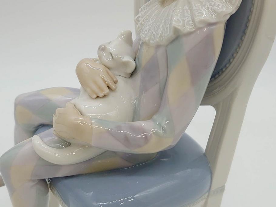 スペイン　リヤドロ　LLADRO　若い道化師　淡い色味が可愛らしいフィギュリン(ピエロ、猫、ねこ、ネコ、男の子、陶器人形、置物、オブジェ)(R-073768)