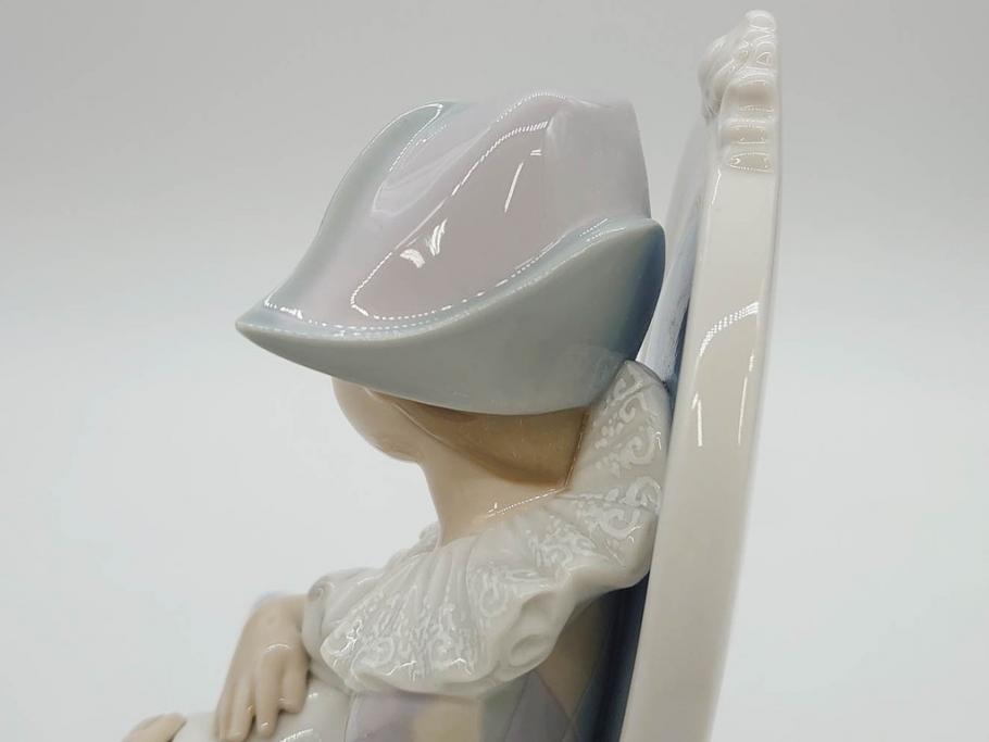 スペイン　リヤドロ　LLADRO　若い道化師　淡い色味が可愛らしいフィギュリン(ピエロ、猫、ねこ、ネコ、男の子、陶器人形、置物、オブジェ)(R-073768)