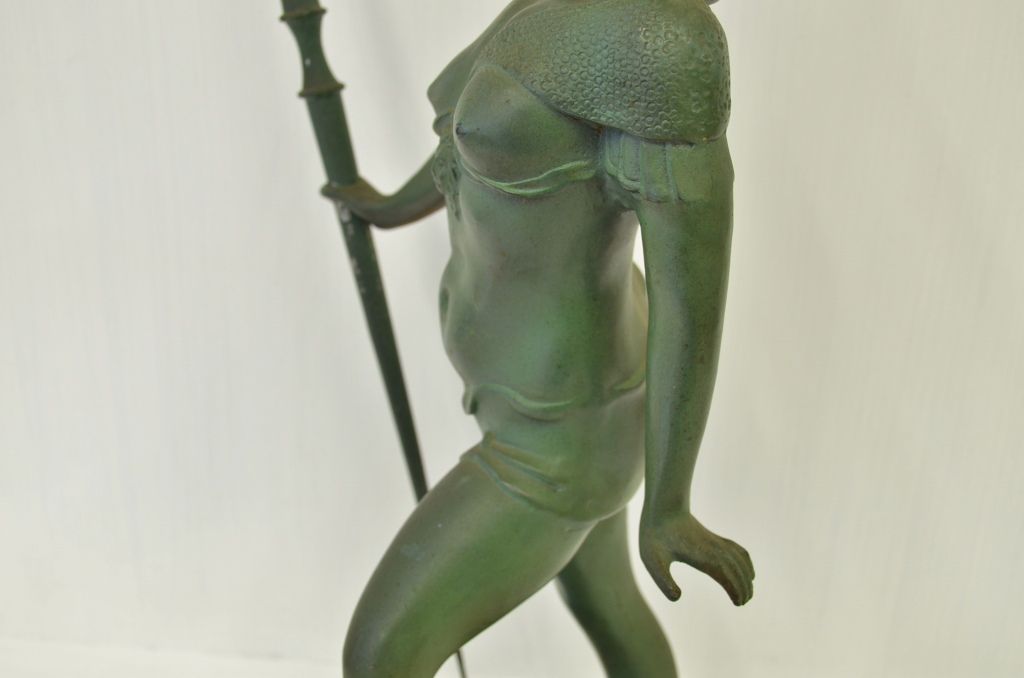 ○鉄製・T・K在銘・戦士の像