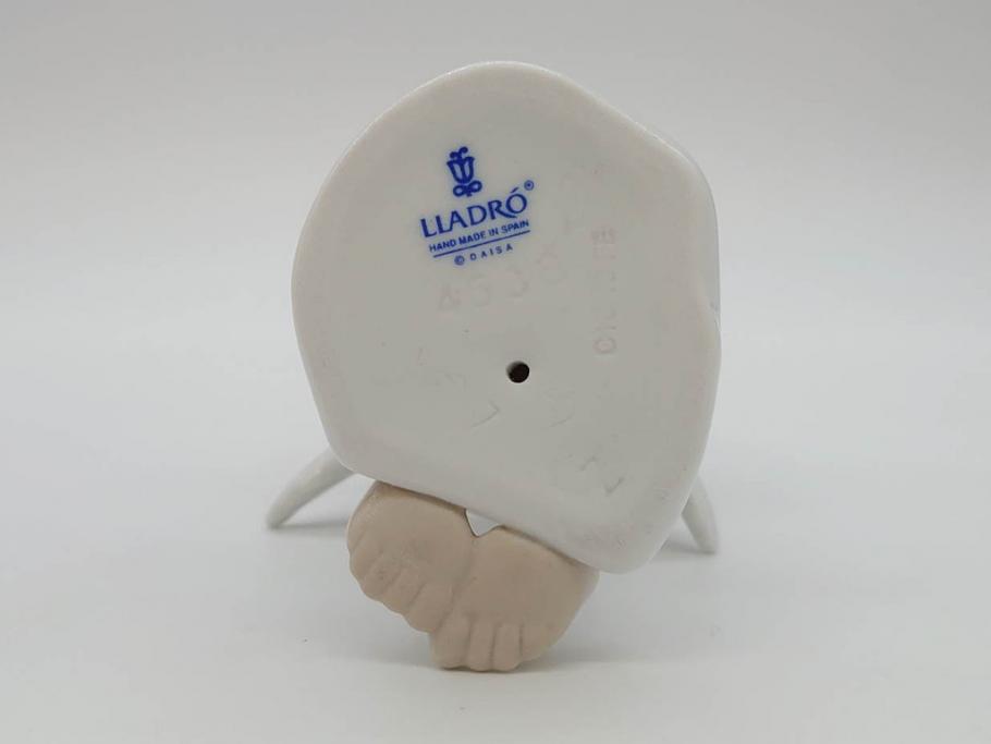 スペイン　リヤドロ　LLADRO　可愛いお祈り　オレンジがいっぱい　ベル　一つ一つ違う魅力が目を惹くフィギュリン3個セット(天使、エンジェル、女の子、陶器人形、置物、オブジェ)(R-073769)