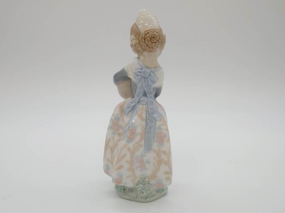 スペイン　リヤドロ　LLADRO　可愛いお祈り　オレンジがいっぱい　ベル　一つ一つ違う魅力が目を惹くフィギュリン3個セット(天使、エンジェル、女の子、陶器人形、置物、オブジェ)(R-073769)