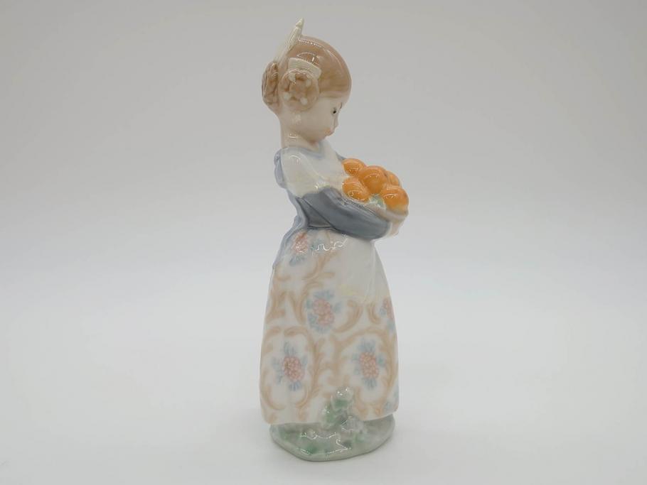 スペイン　リヤドロ　LLADRO　可愛いお祈り　オレンジがいっぱい　ベル　一つ一つ違う魅力が目を惹くフィギュリン3個セット(天使、エンジェル、女の子、陶器人形、置物、オブジェ)(R-073769)