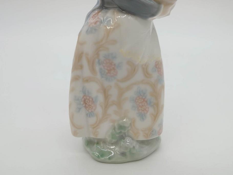 スペイン　リヤドロ　LLADRO　可愛いお祈り　オレンジがいっぱい　ベル　一つ一つ違う魅力が目を惹くフィギュリン3個セット(天使、エンジェル、女の子、陶器人形、置物、オブジェ)(R-073769)