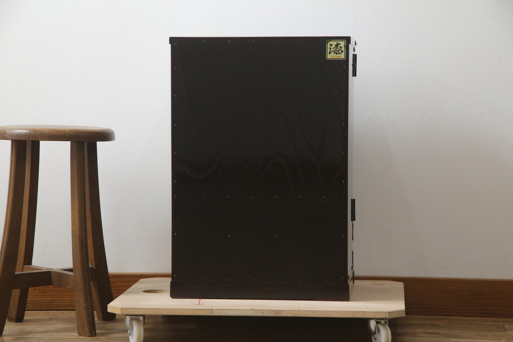 新品　未使用　仙台箪笥　落ち着きのある色味が魅力的な仏壇と仏具のセット(仙台仏壇)(定価約30万円)(R-078841)