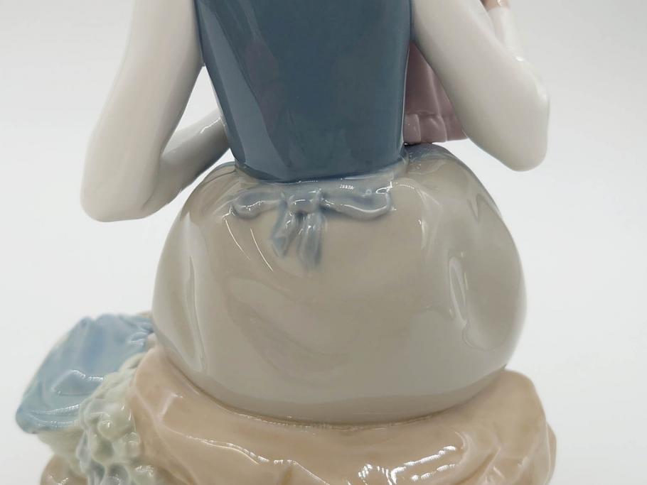 スペイン　リヤドロ　LLADRO　NAO　1980　親子　幸せなひと時を切り取った様なフィギュリン(ファミリー、家族、母、女の子、陶器人形、置物、オブジェ)(R-073770)