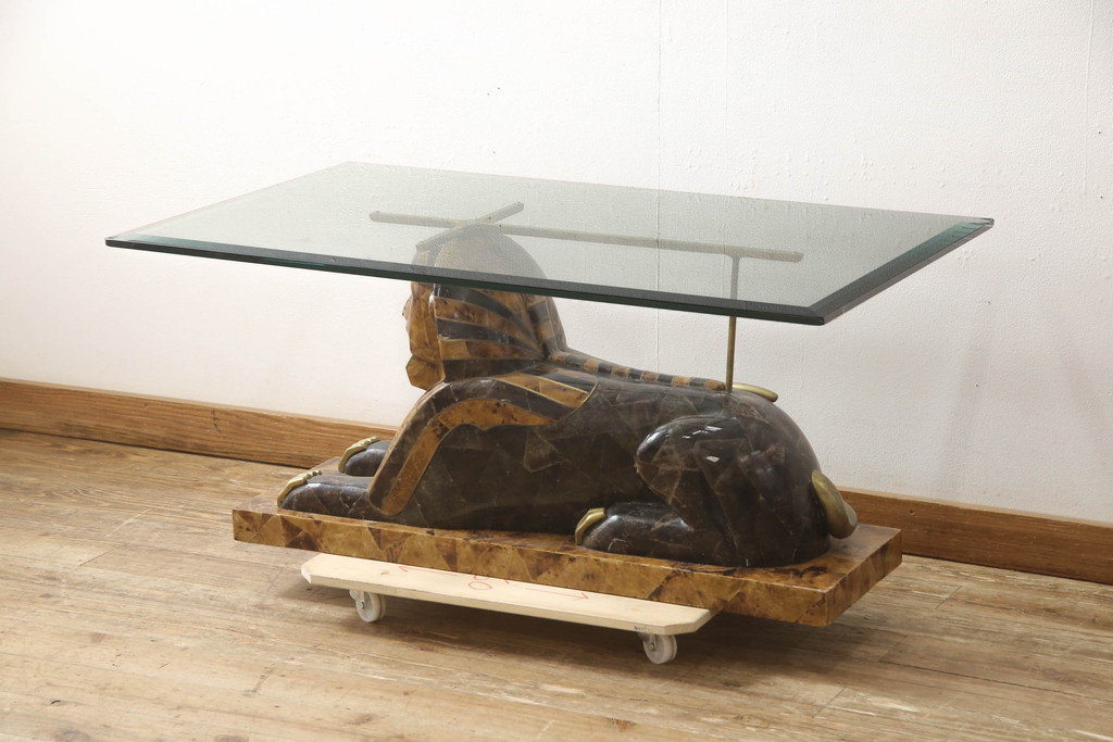 中古　MAITLAND SMITH(メートランドスミス)　職人による象嵌技術が詰まった芸術品のようなスフィンクスカクテルテーブル(ローテーブル、センターテーブル、ガラス天板テーブル)(定価約137万円)(R-065961)
