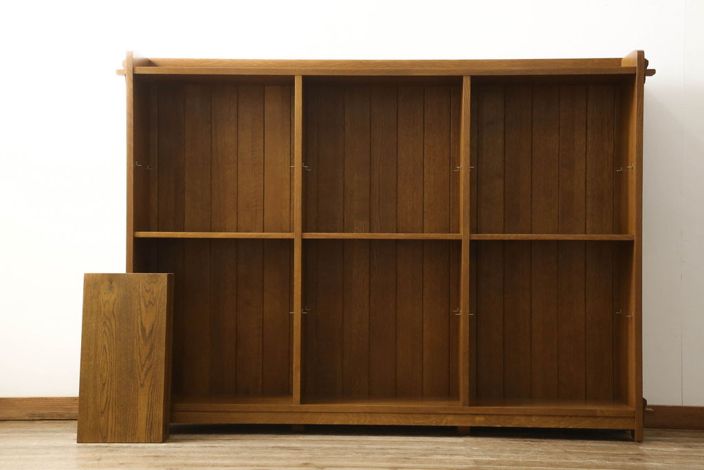 中古　美品　横浜ダニエル取り扱い　Stickley(スティックレー、スティックレイ)　オーク材　店舗什器としてもおすすめ!大型サイズのブックシェルフ(本棚、書棚、サイドボード、オープンラック、飾り棚)(R-055024)