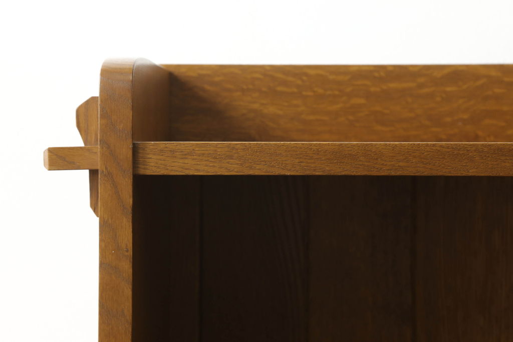 中古　美品　横浜ダニエル取り扱い　Stickley(スティックレー、スティックレイ)　オーク材　店舗什器としてもおすすめ!大型サイズのブックシェルフ(本棚、書棚、サイドボード、オープンラック、飾り棚)(R-055024)