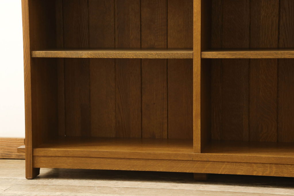 中古　美品　横浜ダニエル取り扱い　Stickley(スティックレー、スティックレイ)　オーク材　店舗什器としてもおすすめ!大型サイズのブックシェルフ(本棚、書棚、サイドボード、オープンラック、飾り棚)(R-055024)