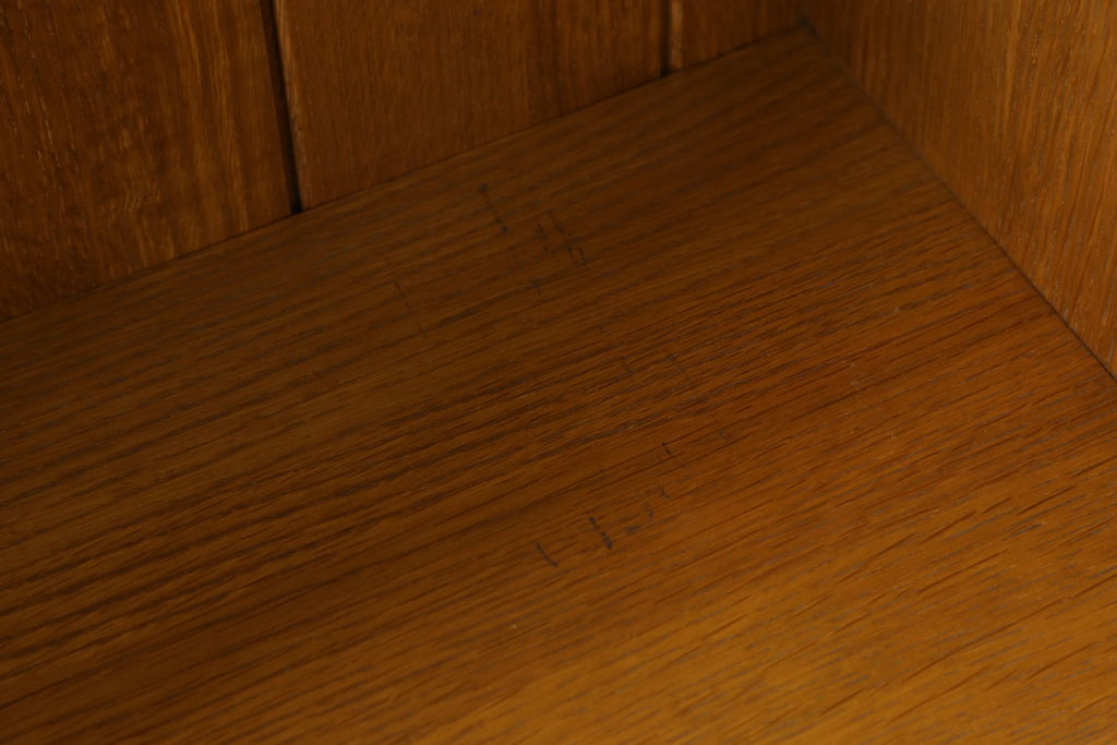 中古　美品　横浜ダニエル取り扱い　Stickley(スティックレー、スティックレイ)　オーク材　店舗什器としてもおすすめ!大型サイズのブックシェルフ(本棚、書棚、サイドボード、オープンラック、飾り棚)(R-055024)