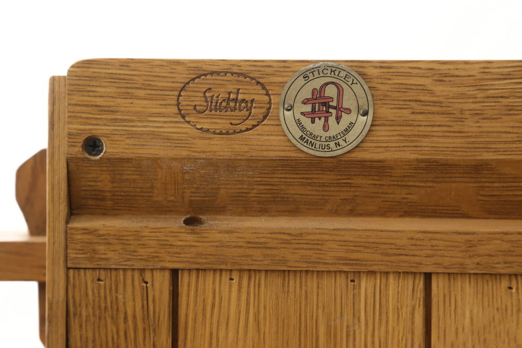 中古　美品　横浜ダニエル取り扱い　Stickley(スティックレー、スティックレイ)　オーク材　店舗什器としてもおすすめ!大型サイズのブックシェルフ(本棚、書棚、サイドボード、オープンラック、飾り棚)(R-055024)