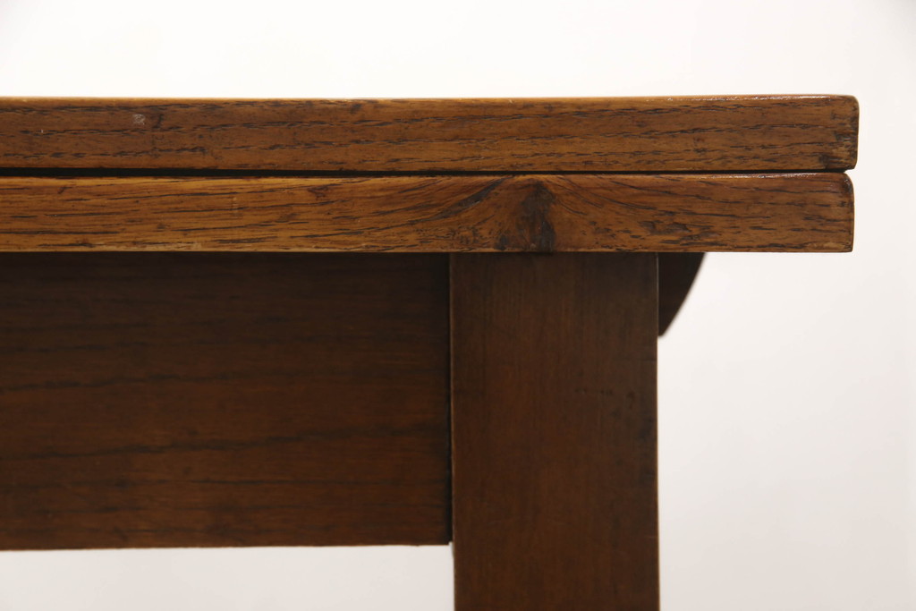 イギリスアンティーク　オーク材　ツイストレッグがお洒落な拡張式ダイニングテーブル(ドローリーフテーブル、エクステンションテーブル、食卓、4人掛け、4P、6人掛け、6P)(R-065678)