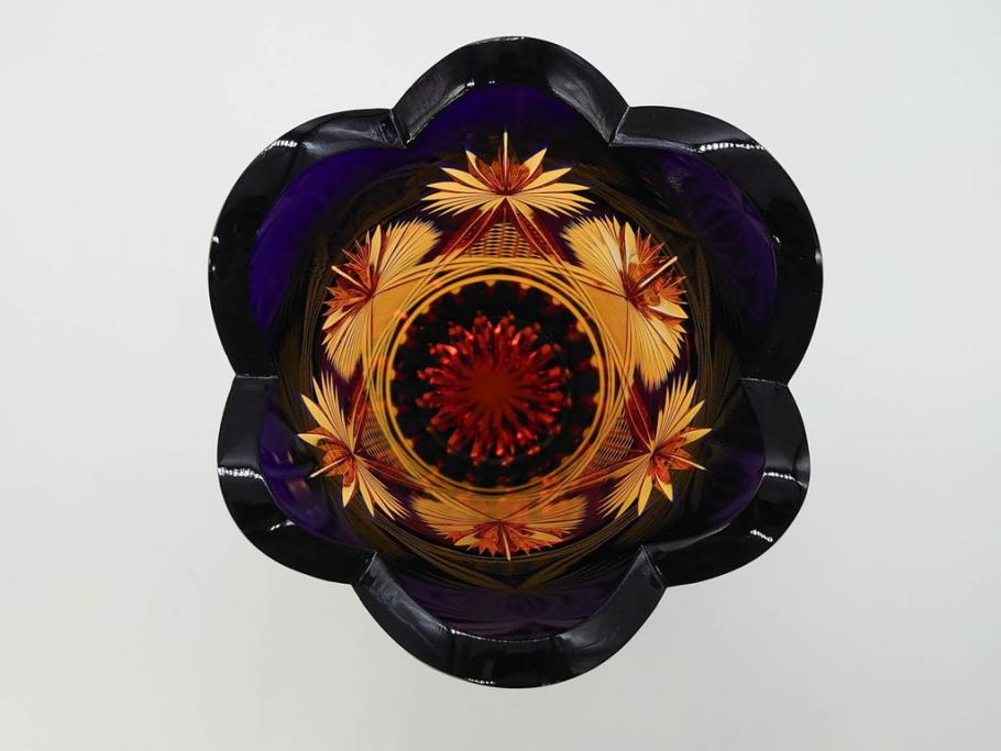 黒木国昭　綾切子　繊細なカットが美しく華やかな色彩が存在感を放つ花器(花瓶、花入、フラワーベース、ガラス、硝子)(R-073813)