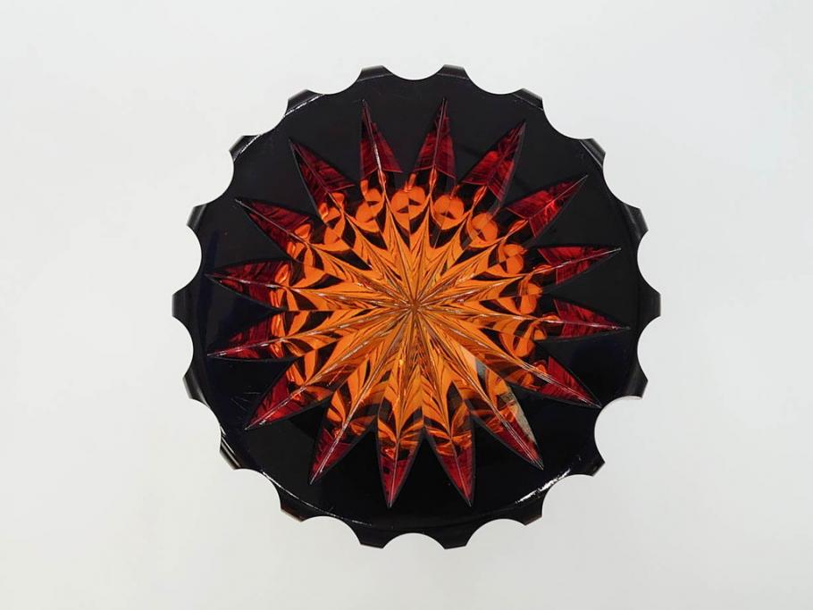 黒木国昭　綾切子　繊細なカットが美しく華やかな色彩が存在感を放つ花器(花瓶、花入、フラワーベース、ガラス、硝子)(R-073813)