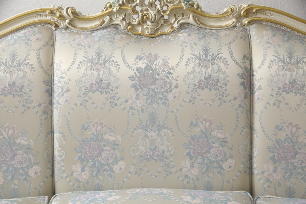 中古　美品　イタリア高級家具　SILIK(シリック)　ロココ調　優雅で上品な空間づくりにぴったりな3人掛けソファ(定価約90万円)(三人掛けソファ、3P、アームソファ)(R-052521)
