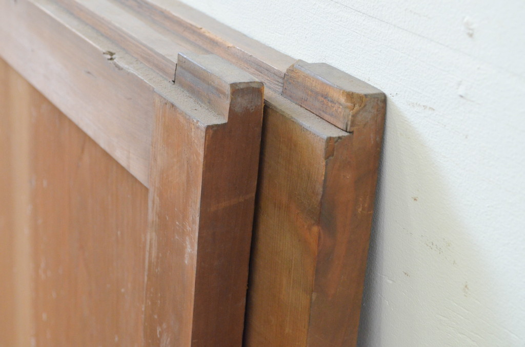 アンティーク建具　杉材　経年を感じさせる木味が魅力の板戸窓2枚セット(引き戸)(R-071255)