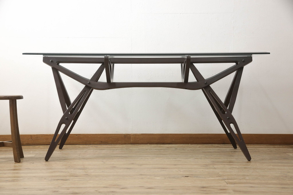 希少!　中古　美品　イタリア　ザノッタ(zanotta)　カルロ・モリーノ(Carlo Mollino)　レアレ(Reale)　芸術的な脚部が美しいダイニングテーブル(4人掛け、6人掛け)(定価約66万円)(R-061526)