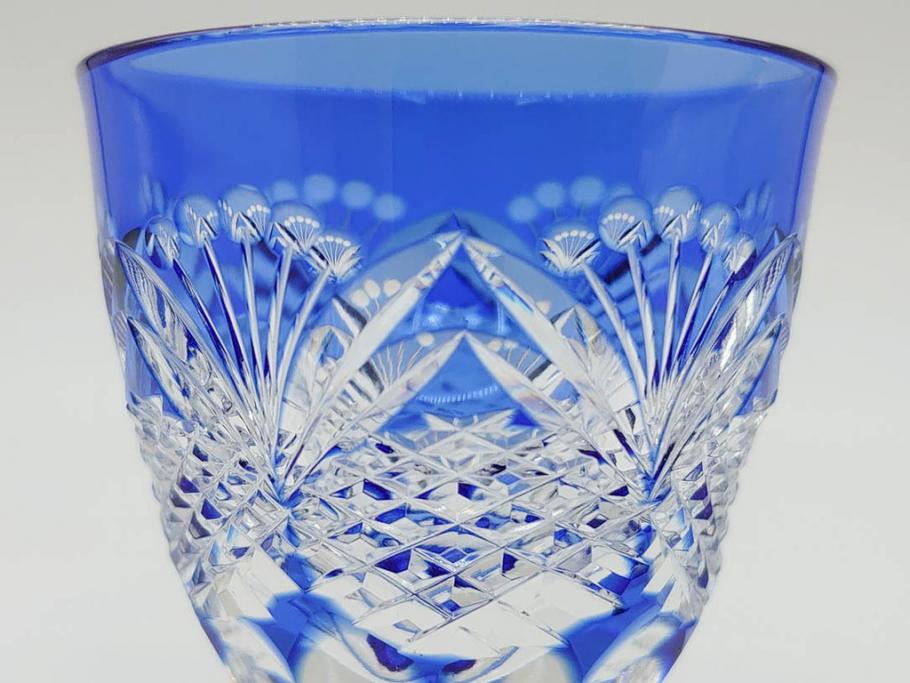江戸切子　カガミクリスタル　根本幸雄作　細部まで施されたカットが美しい懐石杯(KAGAMI CRYSTAL、酒器、グラス、ガラス、硝子、共箱付き)(R-073762)