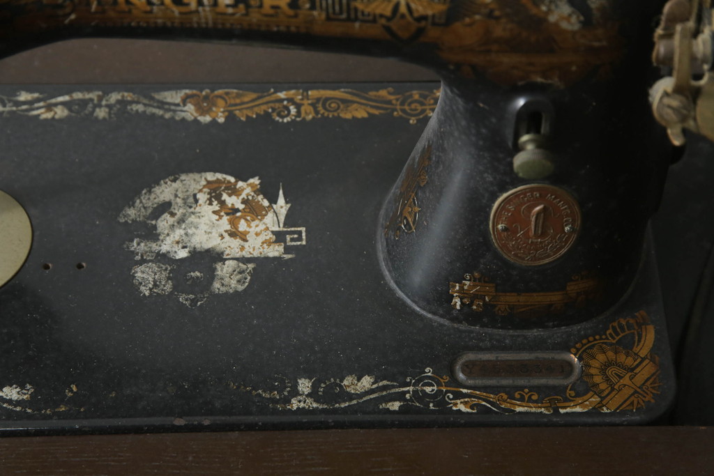 ジャンク品 SINGER(シンガー)社 お洒落なアンティークの空間を ジャンク品 SINGER(シンガー)社 お洒落なアンティークの空間を