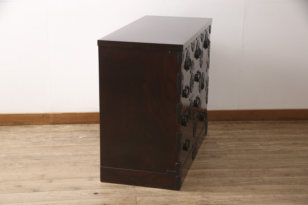 中古　超美品　岩谷堂箪笥　存在感のある金具と杢目が印象的な整理箪笥(チェスト、和タンス、引き出し)(R-052523)