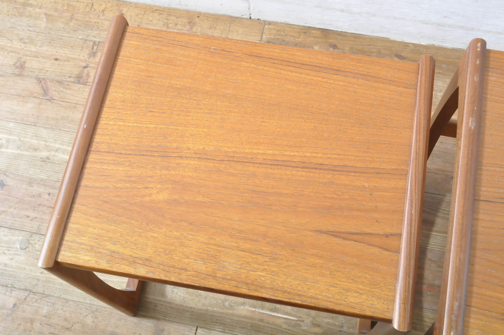 イギリスビンテージ　G-PLAN(ジープラン)　温かみのある木味が魅力のネストテーブル(サイドテーブル、カフェテーブル、英国、北欧、ヴィンテージ)(R-065656)