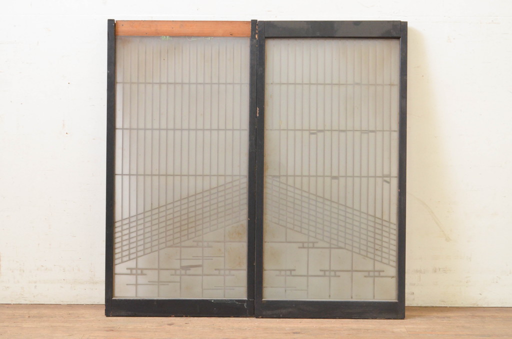 アンティーク建具　片面ガラス　和モダンな空間を演出する書院戸2枚セット(引き戸、ガラス戸、窓)(R-071276)