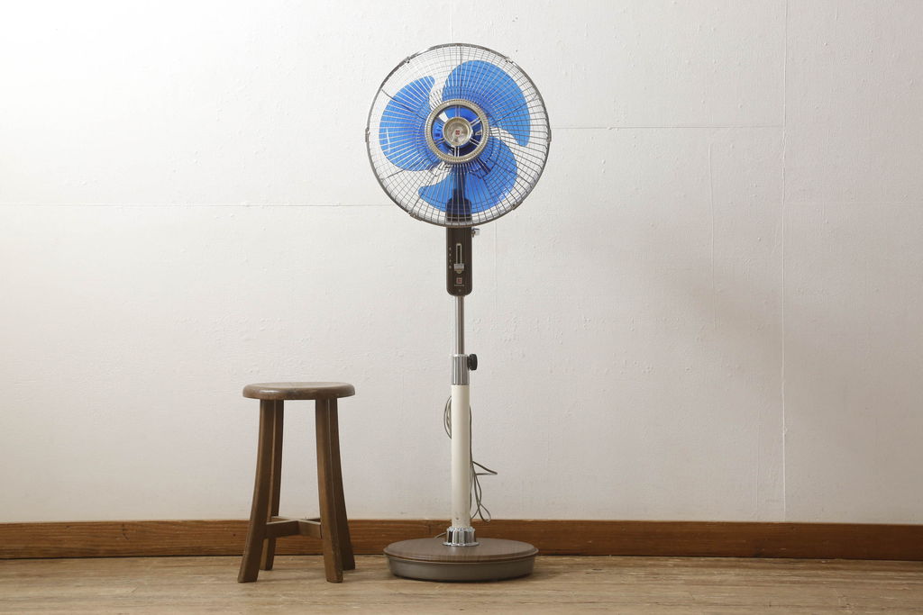 レトロ雑貨　激レア!!　松下電器産業　ナショナル扇風機　　箱付き(National、3枚羽)(R-061567)