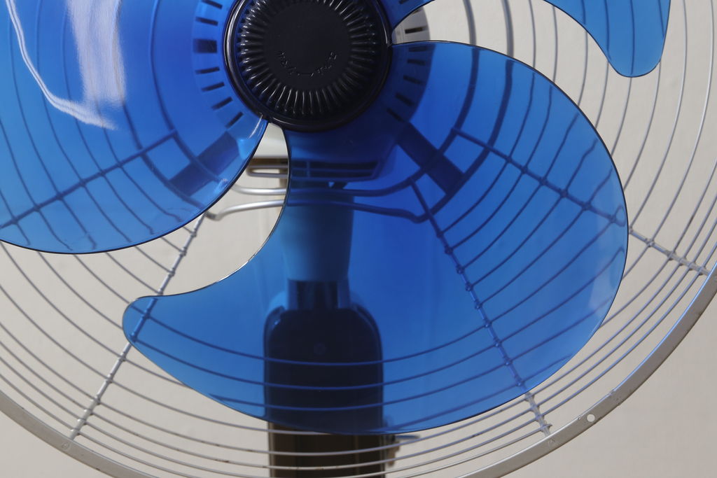 レトロ雑貨　激レア!!　松下電器産業　ナショナル扇風機　　箱付き(National、3枚羽)(R-061567)